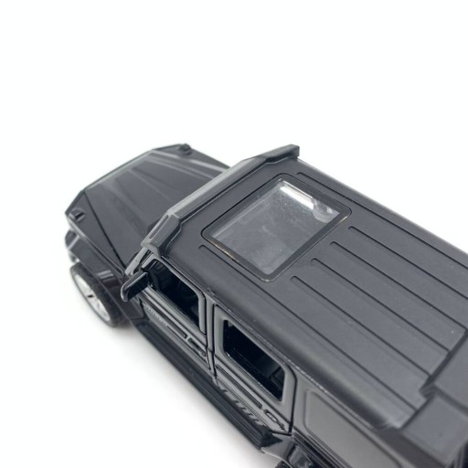 KOVOVÉ AUTO, TERÉNNY JEEP, SVETLO, ZVUK