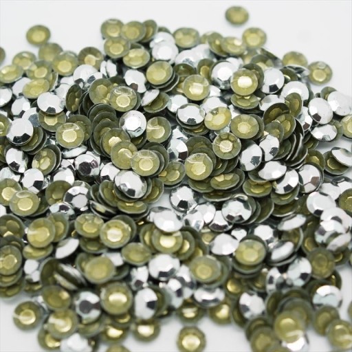Kovové termotrysky na odevy Taniere Silver 2mm 100