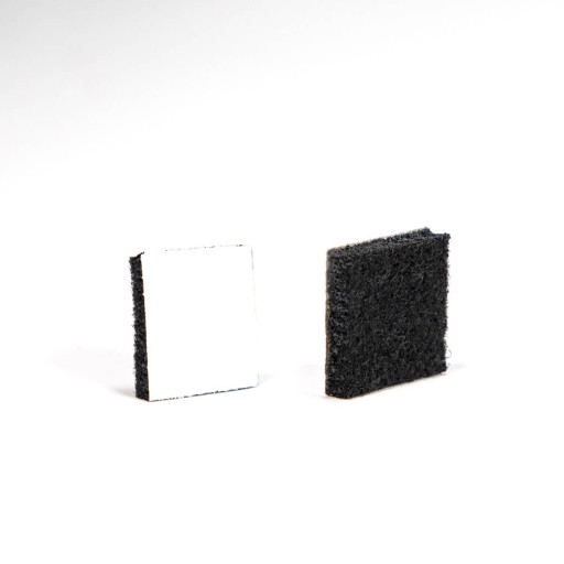 Plstené podložky pod štvorcový nábytok 84 ks, 20 mm