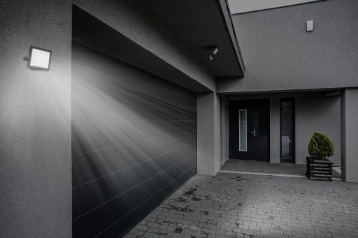 HALOGÉNOVÁ LED LAMPA 30W IP65 Reflektor