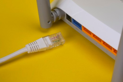 LAN ETHERNET SKÚTENÝ PÁR ZLATÝ RJ45 5M LAN ETHERNETOVÝ KÁBEL