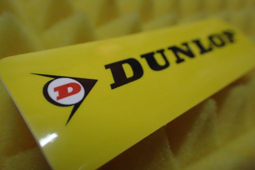 NÁLEPKA DUNLOP NÁLEPKA 9,7 x 3 cm