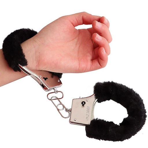 PUTÁ S KOŽUŠINOU + LÁSKA KOCKY KAMASUTRA POZÍCIE EROTICKÁ HRA BDSM