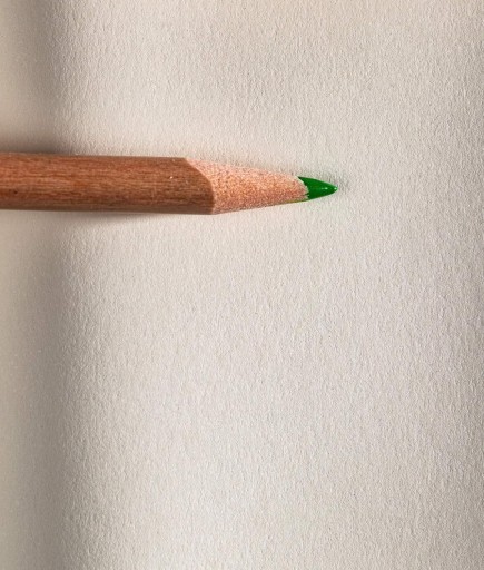 UMELECKÝ BLOK, A4, PEVNÁ OBÁLKA S GUMA, KRESLÍK, NÁKČET, 50 listov.