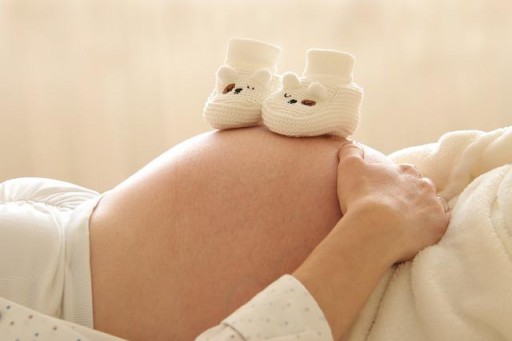 Akuku M znovupoužiteľné dámske sieťované popôrodné nohavičky, 2 kusy