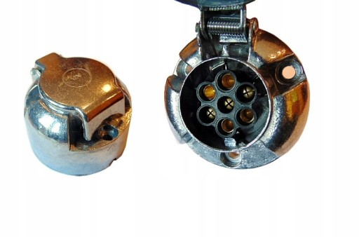 12V zásuvka - 7 PIN