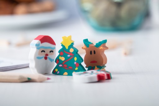 Vianočné GUMY 4 ks Vianočný stromček Santa Claus Sob Snehuliak