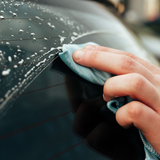 Kvapalina na čistenie skla a zrkadiel – bez šmúh K2 Nuta 750 ML čistič skla