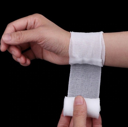 POLOELASTICKÝ, NESTERILNÝ GAUE BANDÁŽ 7,5 cm x 4,5 m