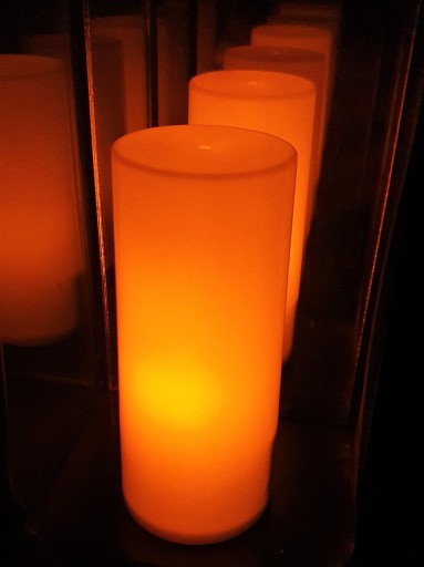 VLOŽKA PRE KARTOVÉ SVIEČKY, CELOROČNE, NA BATÉRIU, EFEKT PLAMEŇA, POHYBLIVÝ PLAMEŇ, SVIEČKA