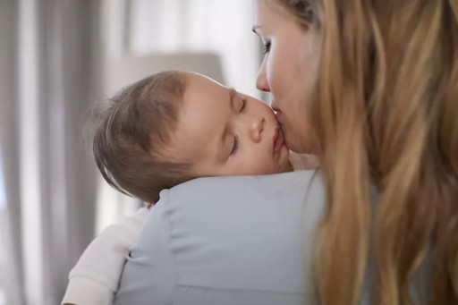 AVENT ULTRATENKÉ JEDNORÁZOVÉ LAKTAČNÉ VLOŽKY PRE LAKTAJÚCE MAMIČKY 24 KS