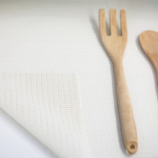 Protišmyková penová podložka do BÉŽOVÝCH zásuviek 30x150
