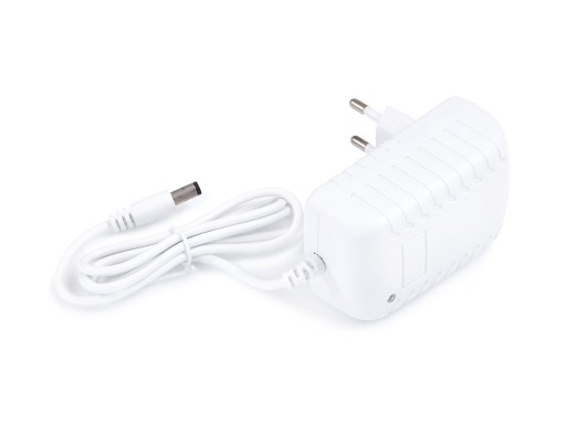 ZÁSUVNÝ ZDROJ 12V 24W 2A PRE LED PÁSY