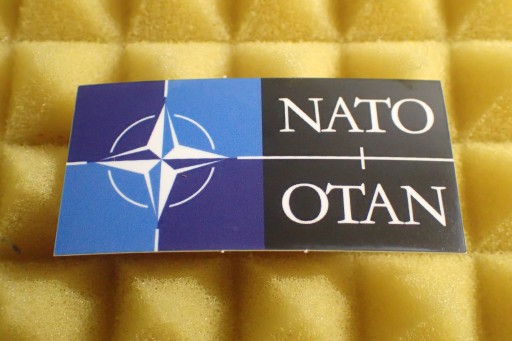 NÁLEPKA NATO NÁLEPKA 6 x 3 cm