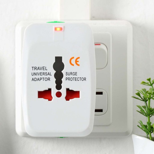 Univerzálny adaptér Adaptér Zásuvky USA UK EU AUST Nabíjačka + 2x USB