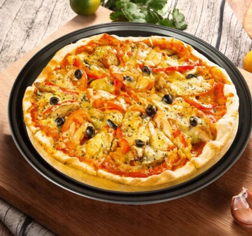 FORMA plech na pečenie, plech na pizzu, 32 cm, čierny