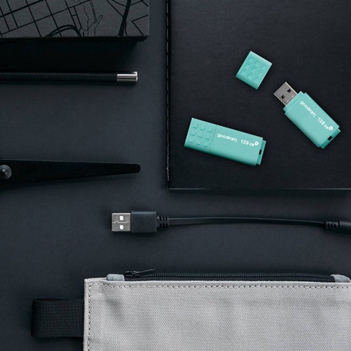 USB 3.0 kľúč GOODRAM UME3 CARE 64 GB