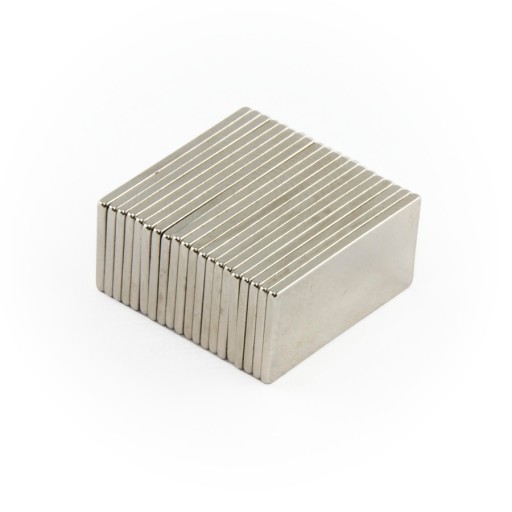 NEODYMOVÝ TANIEROVÝ MAGNET 20x10x1 SILNÝ - 10 KS