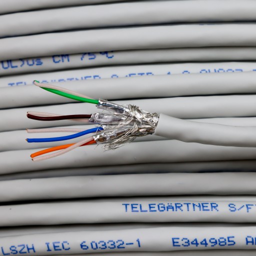 Telegartner sivý lankový kábel CAT.7 S/FTP 1m