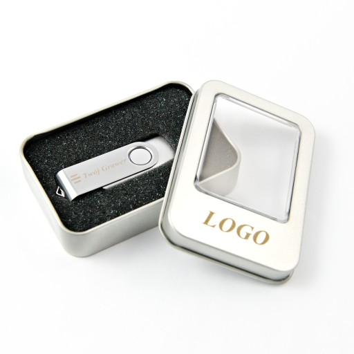 4 GB pendrive + krabica s gravírovaním do konca roka