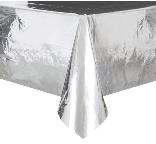 Veľký metalický strieborný obrus na párty stôl