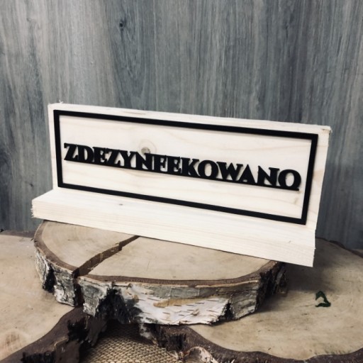 DREVENÝ TANIER DEZINFEKOVANÝ REŠTAURÁCIA BAR