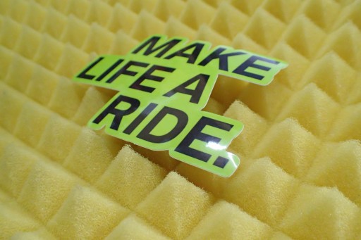 NÁLEPKA BMW MOTORRAD MAKE LIFE A RIDE 9,2 x 6,1 cm