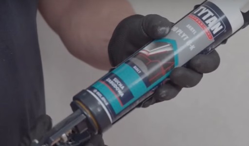 Profesionálny akrylát Tytan na sadrokartónové dosky 280 ml Biely lakovateľný tmel