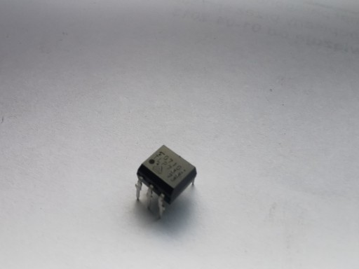 Optočlen Toshiba TLP733