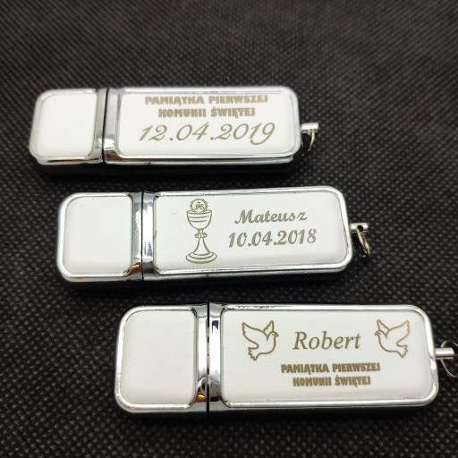 USB kľúč 512 MB suvenír Prvé sväté prijímanie GRAVER