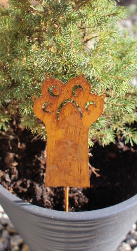KOVOVÉ ZÁHRADNÉ DEKORÁCIE MAČIACA LABA CORTEN
