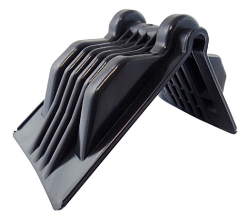 L6F95 OCHRANNÝ ROH PRE BALOVÉ PALETY BLACK ANGLE BAR 88145
