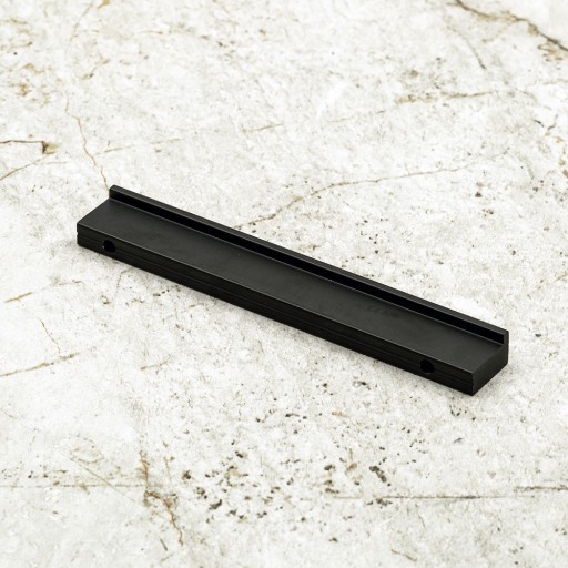 ČIERNA NÁBYTKOVÁ ÚCHYTKA SKRIŇOVÁ ÚCHYTKA ÚCHYTKA ZÁSUVKY 160MM MODERNÉ
