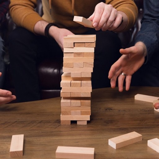 Vežová hra s drevenými blokmi 7k