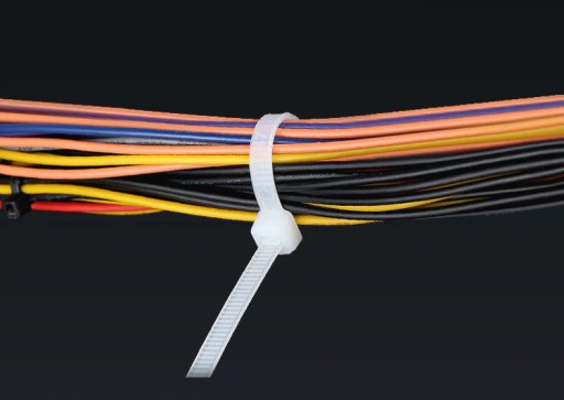 KABELOVÉ VIAZAČKY UV BIELA 4,8X300