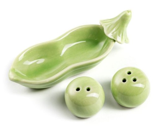 Korenie, hrášok, soľnička a paprika