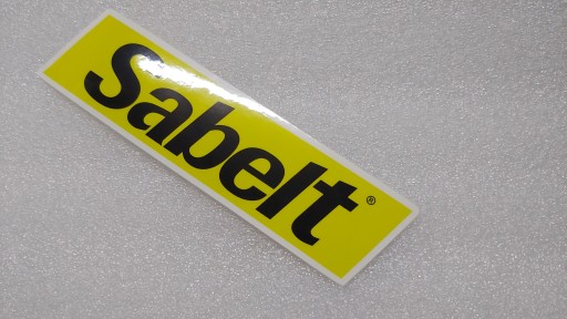 NÁLEPKA S LOGOM SABELT 13,8 x 3,5 cm