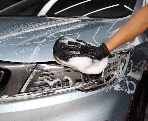 VLNENÉ RUKAVICE NA UMÝVANIE A LEŠTENIE AUTOMOBILOV
