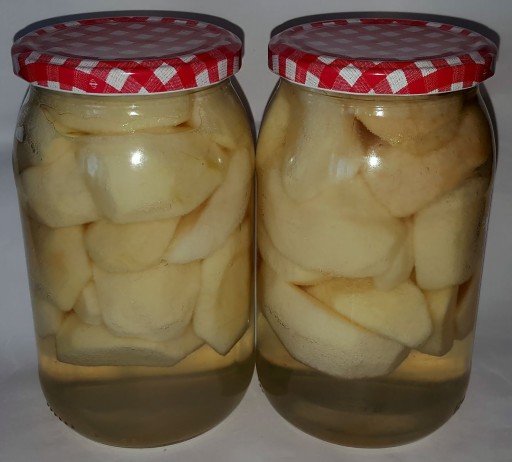 Rolnik Višňový kompót Pasterizovaný výrobok 900ml