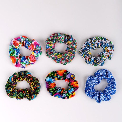 RUB NA VLASY SCRUNCHIE, LOWICKA FROTÉ, ČIERNA