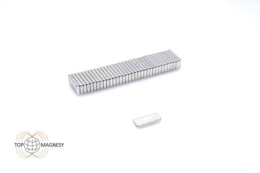 Neodymový tanierový magnet MPŁ 13x5,5x1,8 N38 sada 5 kusov