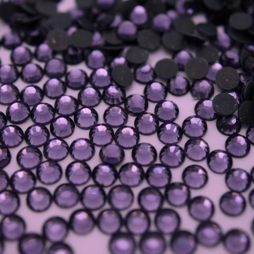Termokryštály Sklenené zirkóny fialové 4mm 1000 kusov