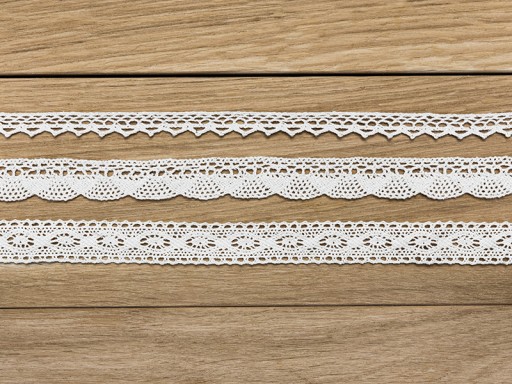 BAVLNENÁ ČIPKA, biela, sada 3 kusov, 1 cm a 2 cm, spolu 4,50 m