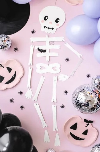 Halloweenska dekorácia na zavesenie kostry