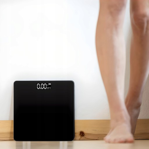 KÚPEĽŇOVÁ VÁHA ELEKTRONICKÁ SKLENENÁ LED SLIM PRECIZNÁ 180 KG + BATÉRIE