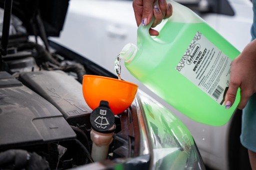 LETNÁ VODA DO OSTREKOVAČA S vôňou na leto ODSTRAŇUJE HMYZ Efficient 5L