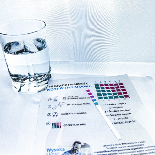 Testovací prúžok kvality vody z vodovodu