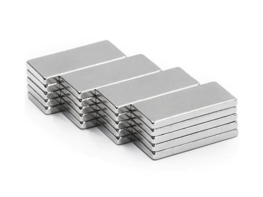 SILNÝ TANIER NEODYMOVÝ MAGNET 25x10x2