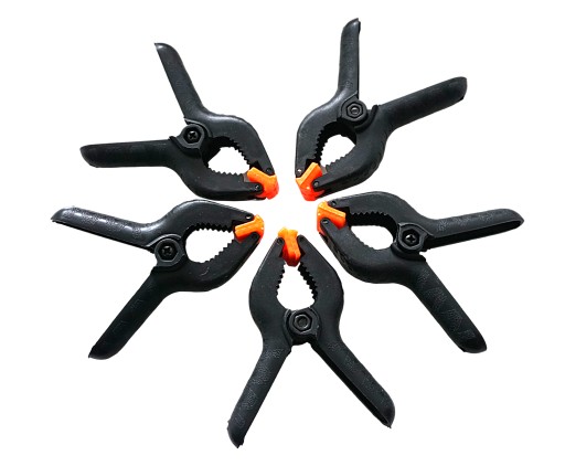 PLASTOVÁ SPONA PRUŽINOVÁ MODELÁRNA SVORKA 11cm