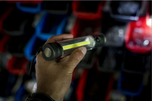 DIELENSKÉ LAMPY COB LED KONTROLNÝ MAGNET